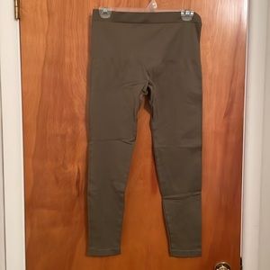 Empetua by Shapermint shape wear leggings